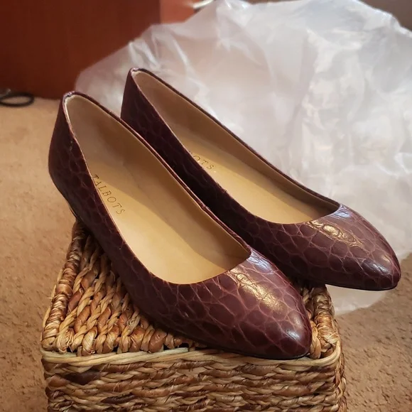 TALBOT'S animal print ballerina flats...size 7.. EXCELLENT - Picture 1 of 7